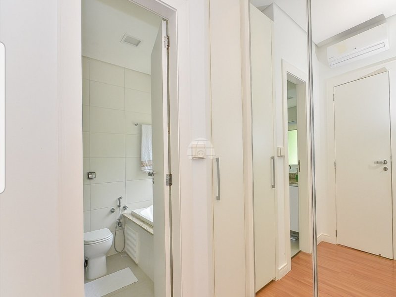 Casa de condomínio à venda Santa Candida com 226m² e 3 quartos por R$ 980.000 - 804998320-img-20220125-wa0041.jpg