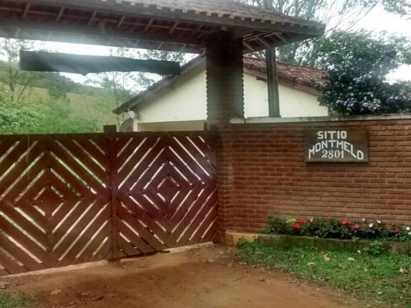 Sítio à venda Cambará com 24000m² e 4 quartos por R$ 1.150.000 - 1615715160-portao.jpg
