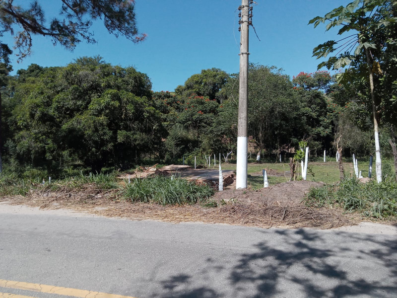 Terreno à venda Quirino com 584m² e 1 quarto por R$ 100.000 - 1252203959-img-20220810-wa0035.jpg