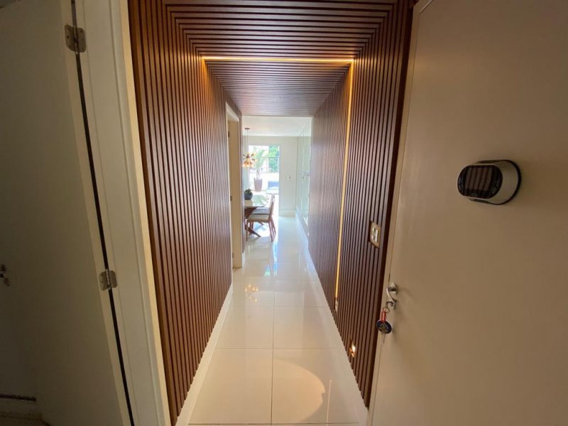 Cobertura à venda Ingá com 227m² e 3 quartos por R$ 2.350.000 - 1475988468-62c64233-e422-4e95-bb0f-95c0f6654437.jpeg