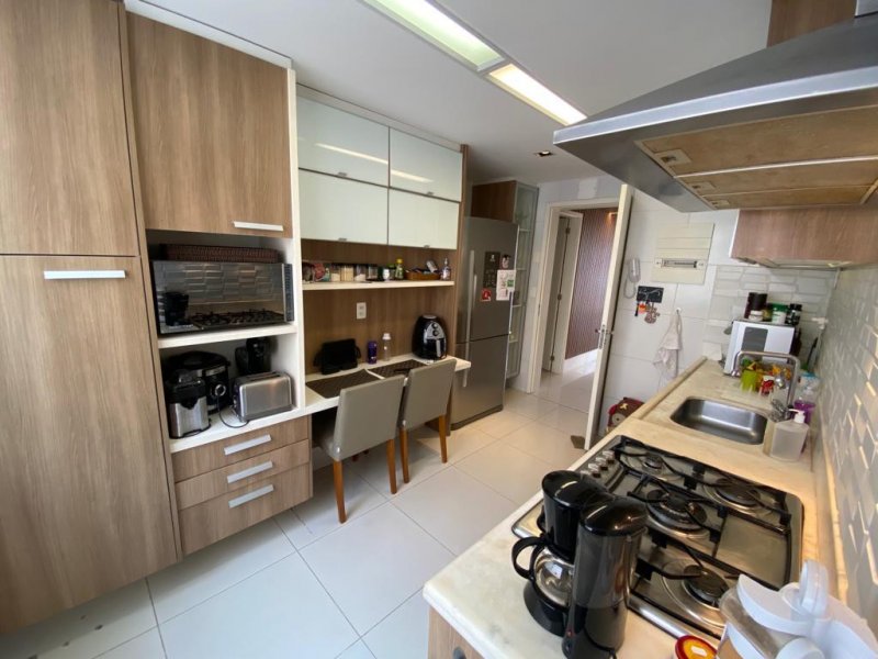 Cobertura à venda Ingá com 227m² e 3 quartos por R$ 2.350.000 - 1991109323-5cab42ba-55e3-4990-84ea-28fead88bf5f.jpeg