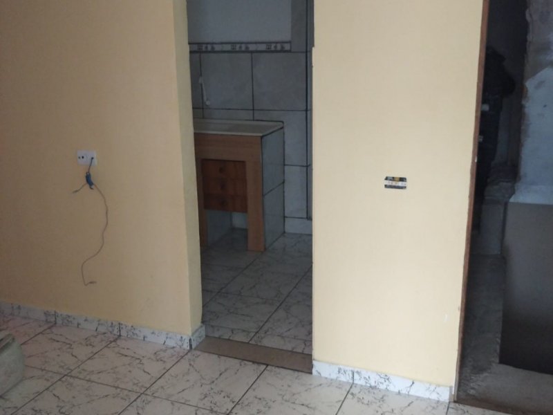 Casa à venda Jardim das Imbuias com 40m² e 1 quarto por R$ 90.000 - 384691204-img-20220126-wa0011.jpg