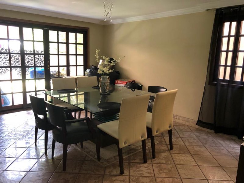 Casa à venda Parque das Árvores com 280m² e 4 quartos por R$ 900.000 - 337598363-bb3b2de1-b5f6-4477-ad6f-632390ade24c.jpeg