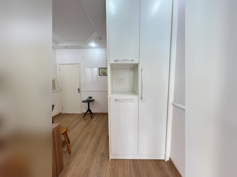 Comercial à venda Centro com 35m² e 1 quarto por R$ 80.000 - recepcao-armario.jpeg