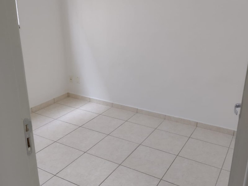Apartamento à venda Jardim Califórnia com 45m² e 2 quartos por R$ 38.000 - 117675831-img-20220108-wa0007.jpg