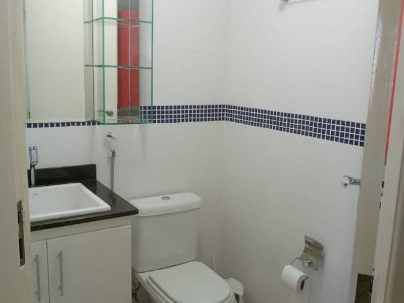 Cobertura à venda Jardim Enseada com 230m² e 4 quartos por R$ 780.000 - 651826090-a315731592eee877e2875537647aa286.jpg