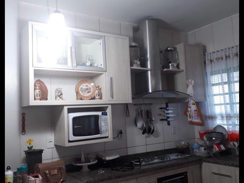 Casa à venda Setor Três Marias com 180m² e 2 quartos por R$ 330.000 - 192372559-3a2a2414-3610-48c0-b623-3a7aed39100a.jpeg
