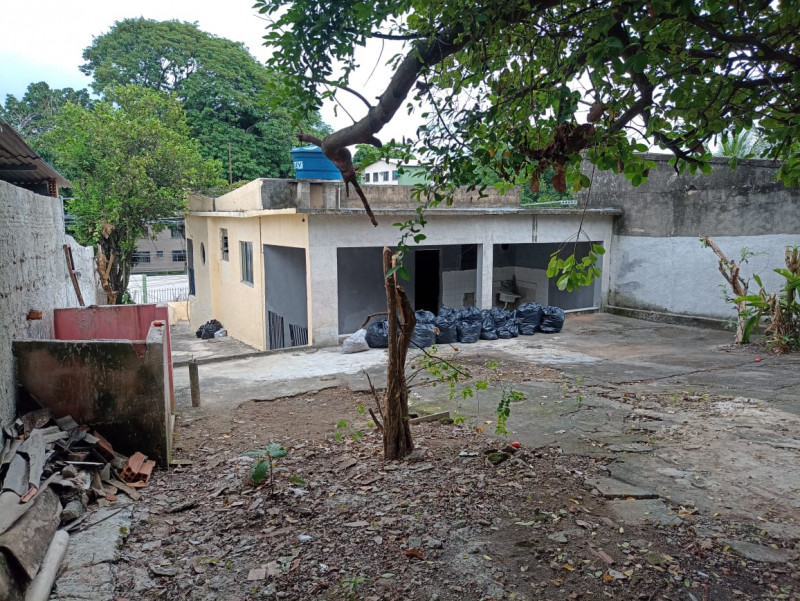 Terreno à venda Vargem Pequena com 732m² e 1 quarto por R$ 120.000 - 1815947532-whatsapp-image-2024-01-11-at-06.jpeg