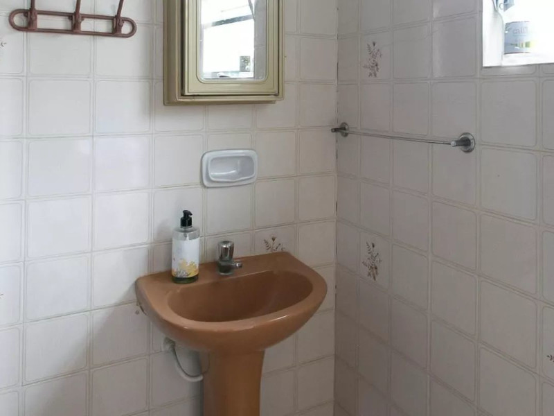 Terreno à venda Vargem Pequena com 732m² e 1 quarto por R$ 800.000 - banheiro-externo-2.jpg