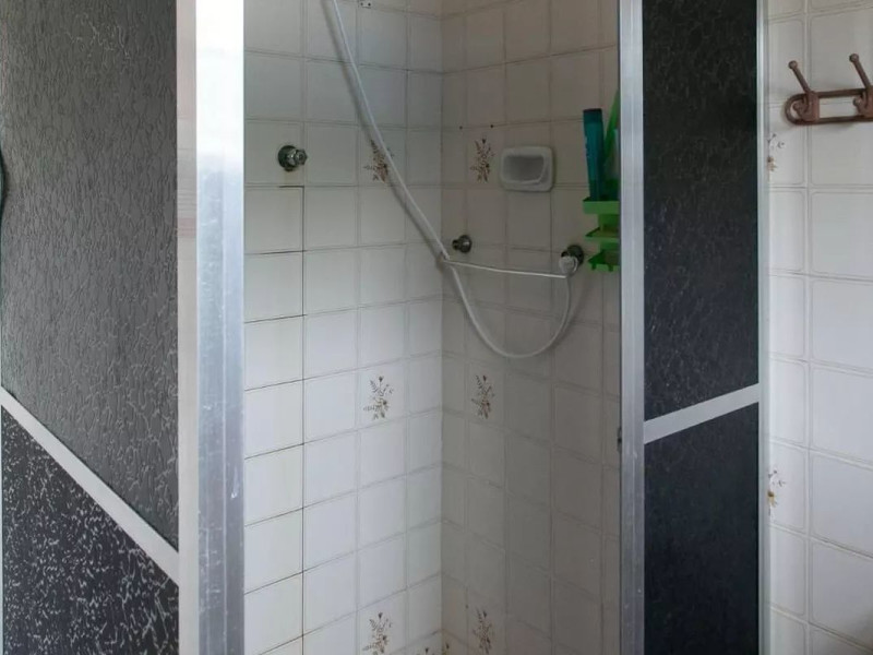 Terreno à venda Vargem Pequena com 732m² e 1 quarto por R$ 800.000 - banheiro-externo-3.jpg