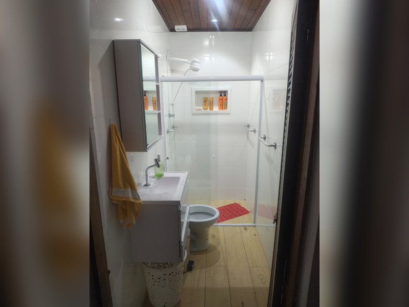 Terreno à venda Vargem Pequena com 732m² e 1 quarto por R$ 800.000 - banheiro-sala-3.jpeg