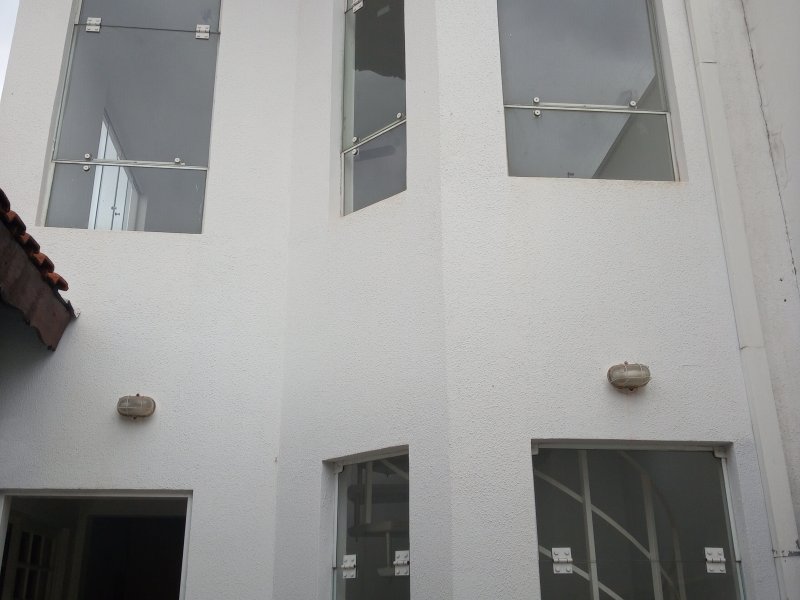 Casa para alugar Jardim Fortaleza  com 200m² e 4 quartos por R$ 5.000 - 1796075949-quarto-superior.jpg