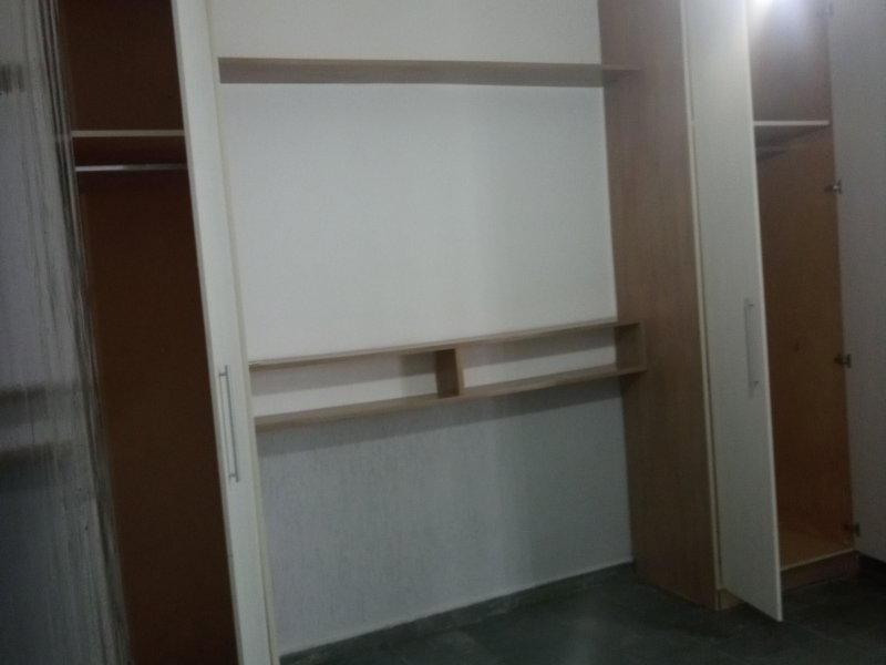 Casa para alugar Jardim Fortaleza  com 200m² e 4 quartos por R$ 5.000 - 2041558778-armario-suite.jpg