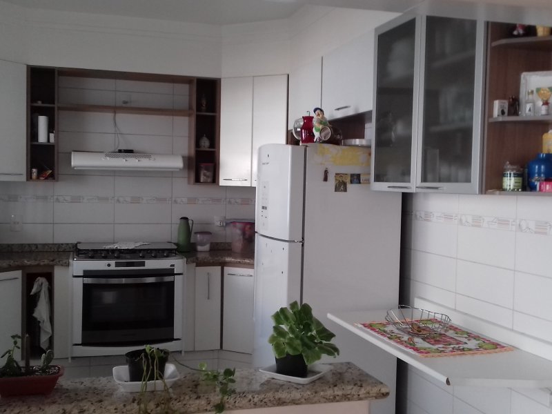 Casa à venda Jardim Yeda com 330m² e 4 quartos por R$ 730.000 - 1402447316-cozinha-2.jpg