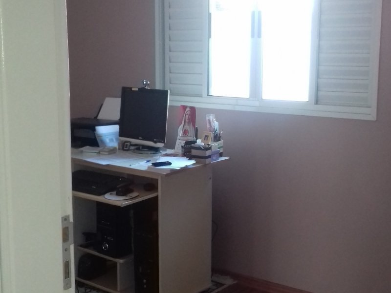 Casa à venda Jardim Yeda com 330m² e 4 quartos por R$ 730.000 - 1736636556-quarto-solteiro-3.jpg