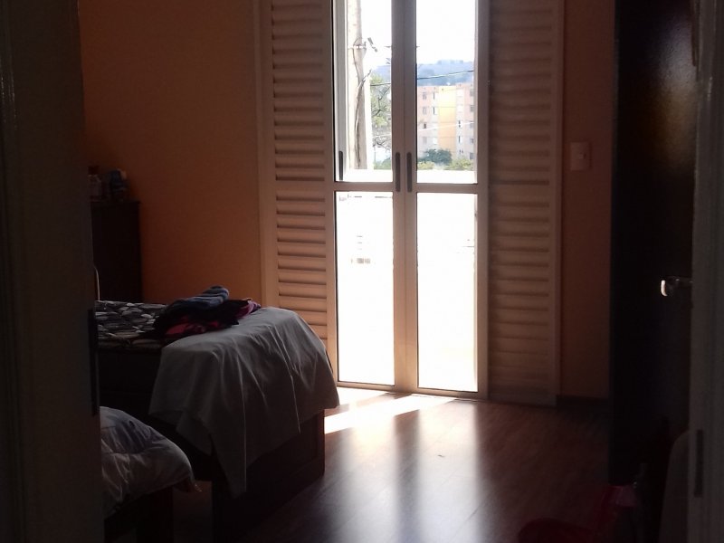 Casa à venda Jardim Yeda com 330m² e 4 quartos por R$ 730.000 - 1896618684-quarto-solteiro-2.jpg