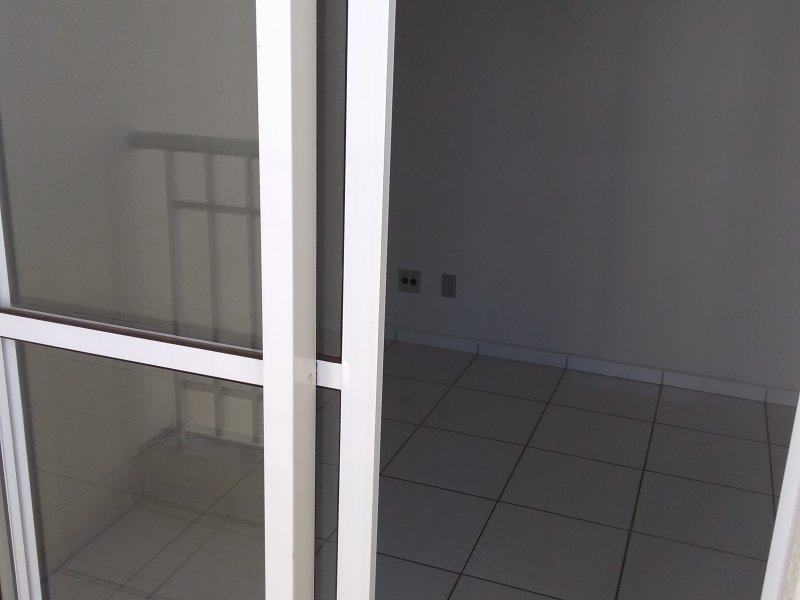 Apartamento à venda Jardim Guadalajara com 50m² e 2 quartos por R$ 190.000 - 1724295432-img-20180411-094915870.jpg