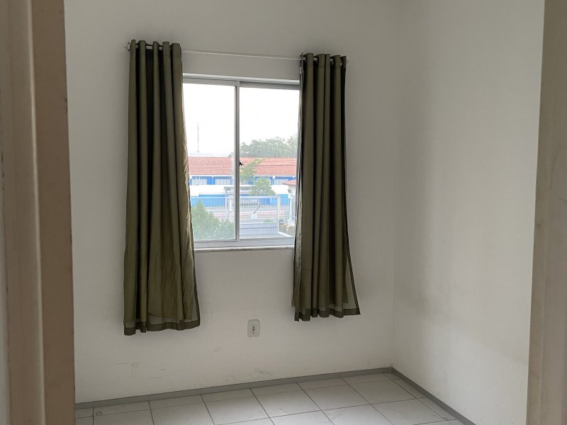 Apartamento à venda Jereissati II com 66m² e 3 quartos por R$ 210.000 - 622256388-0f2ed7ce-eb5a-4840-ba73-095dcfa27787.jpeg