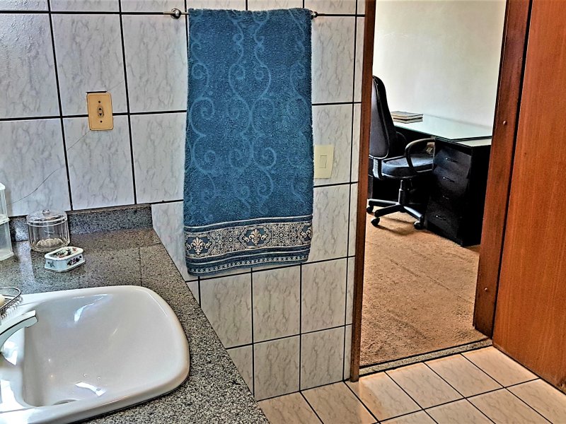 Apartamento à venda Vila Alexandria com 249m² e 3 quartos por R$ 1.390.000 - 266907564-suite-banheiro-1.jpg