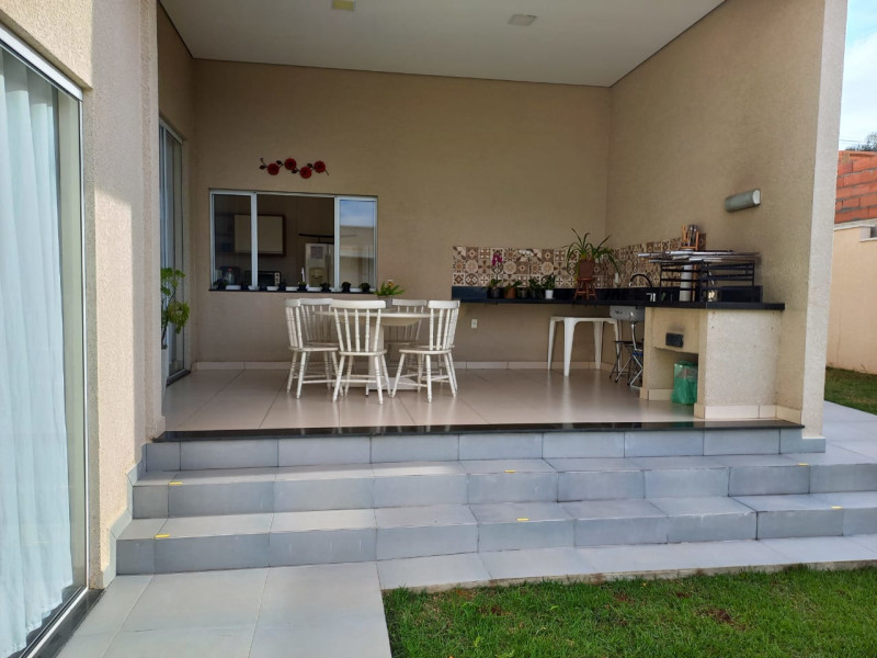 Casa de condomínio à venda Curitibanos com 243m² e 3 quartos por R$ 1.100.000 - whatsapp-image-2022-05-30-at-100358-1.jpeg