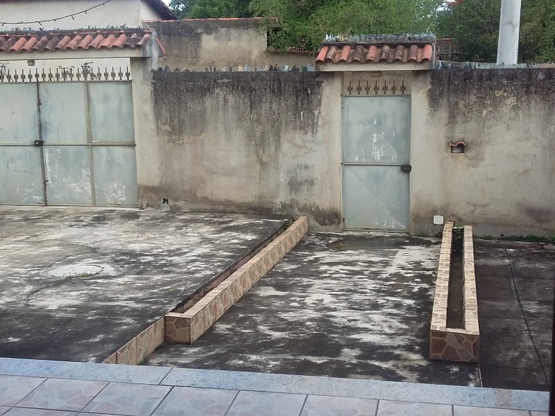 Casa à venda Retiro São Joaquim com 264m² e 2 quartos por R$ 260.000 - 1294214175-quintal-da-frente1.jpg