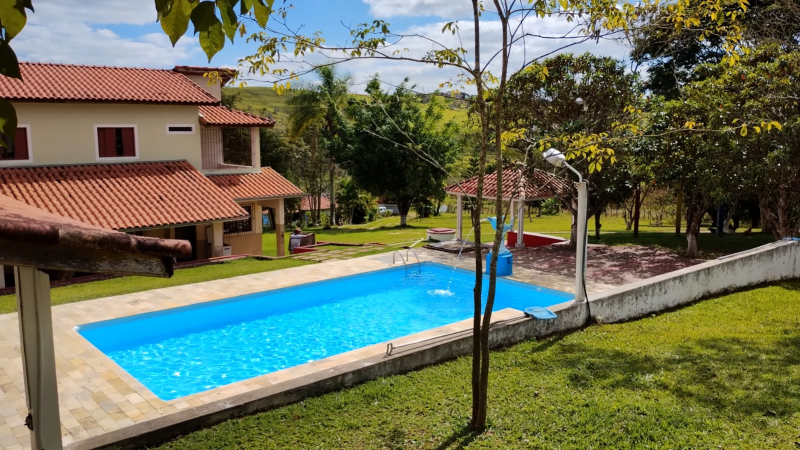 Sítio à venda Veraneio iraja com 40000m² e 10 quartos por R$ 3.000.000 - 1121410802-17-piscina3.png