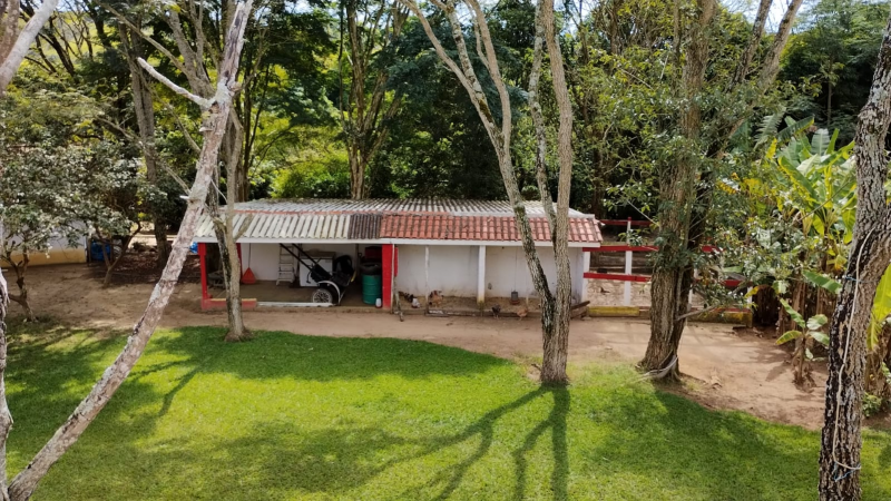 Sítio à venda Veraneio iraja com 40000m² e 10 quartos por R$ 3.000.000 - 1869548126-33-galpoes5.png