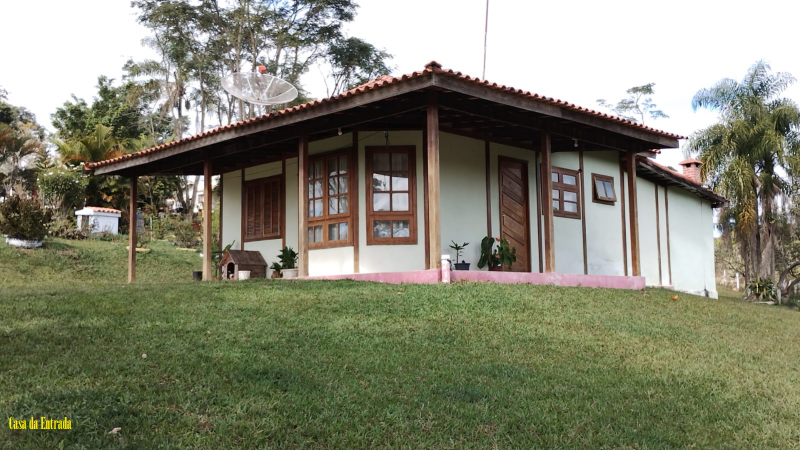 Sítio à venda Veraneio iraja com 40000m² e 10 quartos por R$ 3.000.000 - 195220345-02-casadaentrada2.png