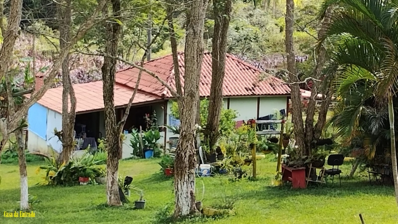 Sítio à venda Veraneio iraja com 40000m² e 10 quartos por R$ 3.000.000 - 292642341-05-casadaentrada3.png