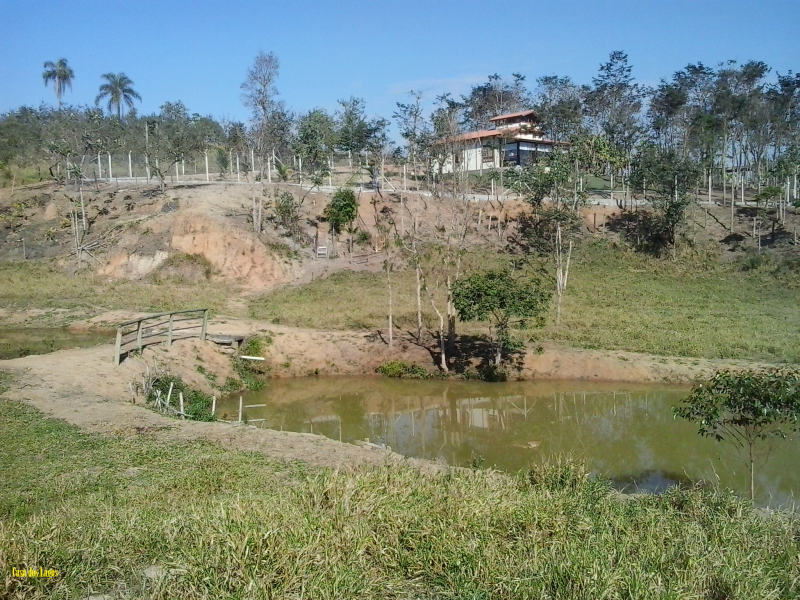 Sítio à venda Veraneio iraja com 40000m² e 10 quartos por R$ 3.000.000 - 656048615-37-casadoslagos3.png