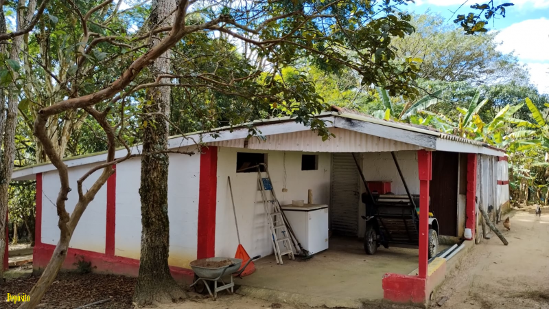 Sítio à venda Veraneio iraja com 40000m² e 10 quartos por R$ 3.000.000 - 928881377-32-galpoes4.png