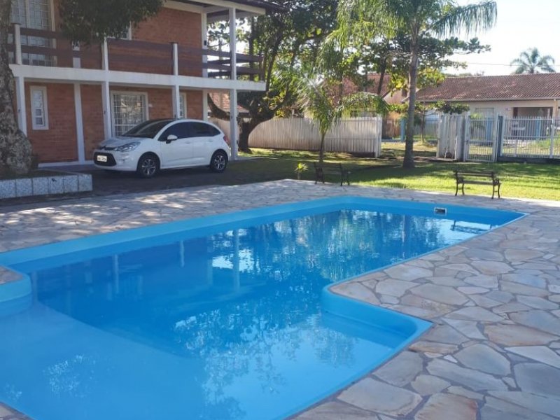Casa à venda Pontal do Sul com 1080m² e 5 quartos por R$ 1.000.000 - 932384756-70a6f624-7dcf-45cf-8844-6701905cb980.jpg