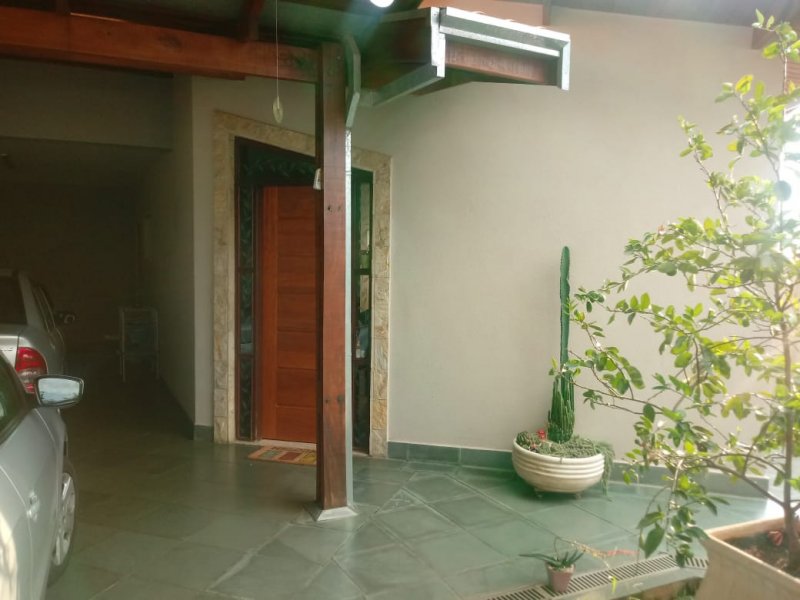 Casa à venda Jardim Celani com 270m² e 3 quartos por R$ 600.000 - 1338015578-img-20220411-wa0002.jpg