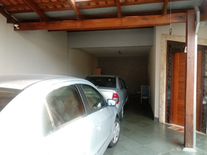 Casa à venda Jardim Celani com 270m² e 3 quartos por R$ 600.000 - 56143995-img-20220411-wa0009.jpg