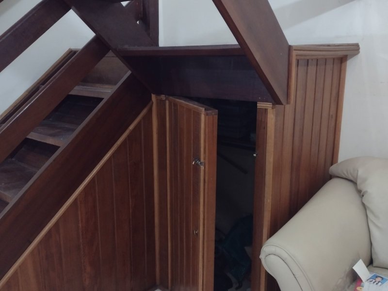 Casa de condomínio à venda Engenho de Dentro com 132m² e 3 quartos por R$ 575.000 - 1512248031-armario-escada.jpg