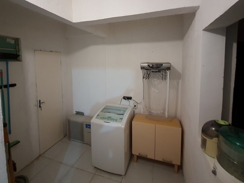 Casa à venda Parque Manibura com 427m² e 9 quartos por R$ 580.000 - 595495774-lavanderia-casa-1-3.jpg