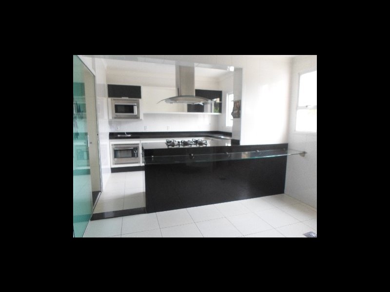 Apartamento à venda Saraiva com 160m² e 3 quartos por R$ 800.000 - 1323106592-cozinha2.jpg