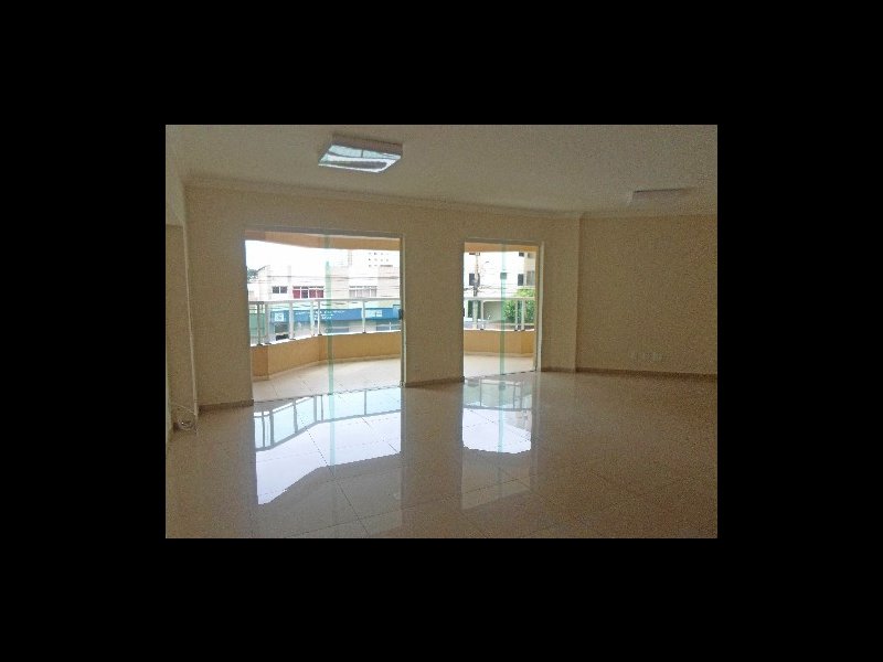 Apartamento à venda Saraiva com 160m² e 3 quartos por R$ 800.000 - 836573901-sala.jpg