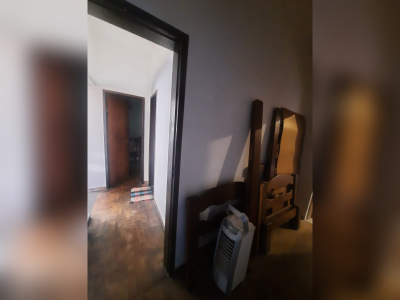 Casa à venda Inconfidência com 640m² e 3 quartos por R$ 420.000 - corredor-portas-2.jpg