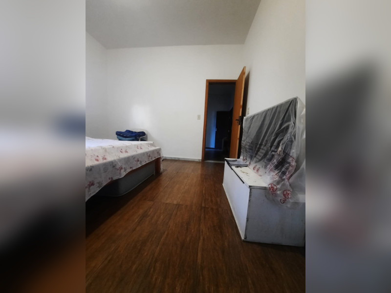 Casa à venda Inconfidência com 640m² e 3 quartos por R$ 420.000 - quarto-com-corredor.jpg