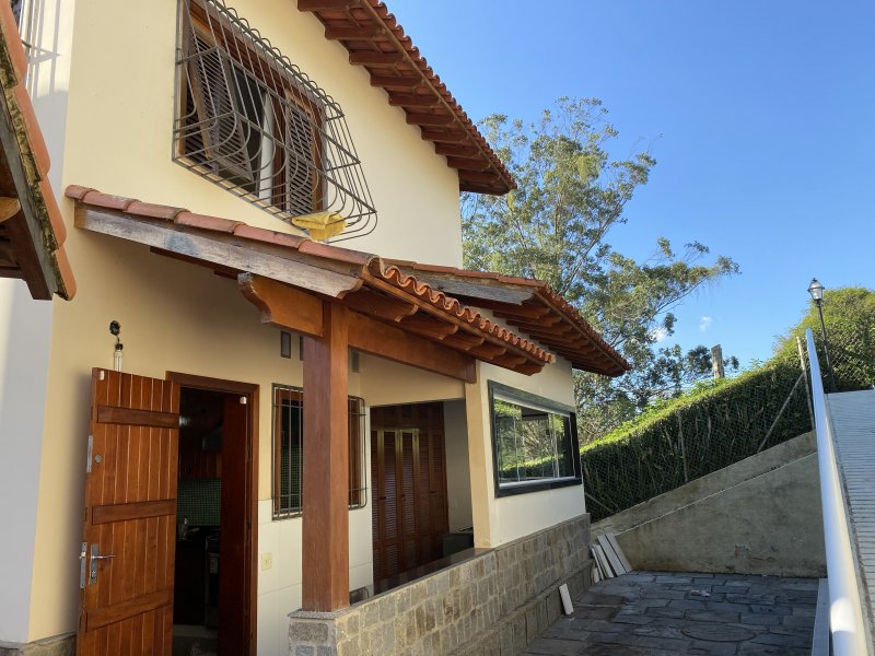 Casa à venda Centro com 1200m² e 4 quartos por R$ 1.800.000 - 1418127827-55c4f1a2-efdd-4b9f-8754-737d185db4b1.jpeg