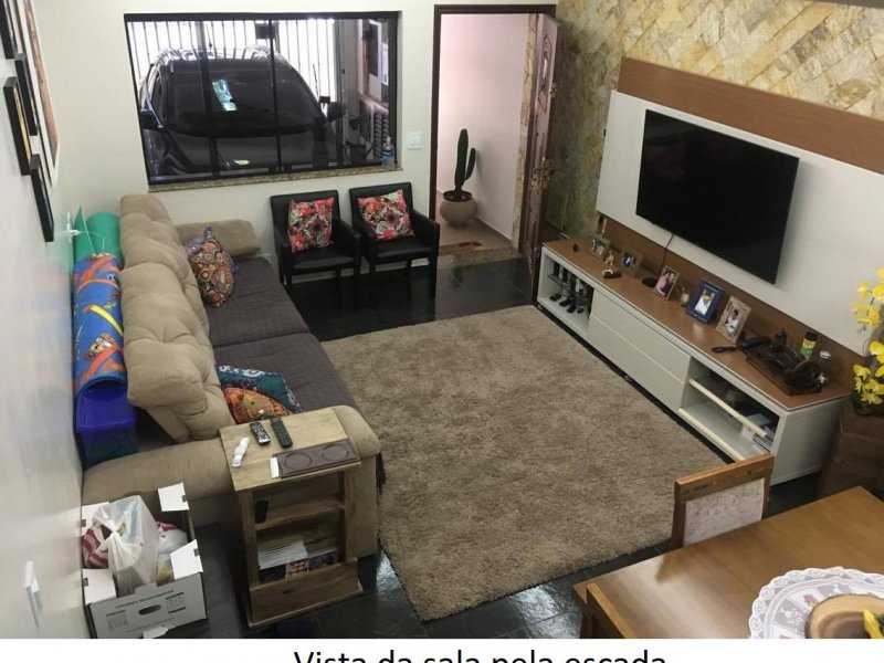 Casa à venda Vila Caminho do Mar com 120m² e 3 quartos por R$ 535.000 - 1198168161-vista-da-sala-pela-escada.jpeg