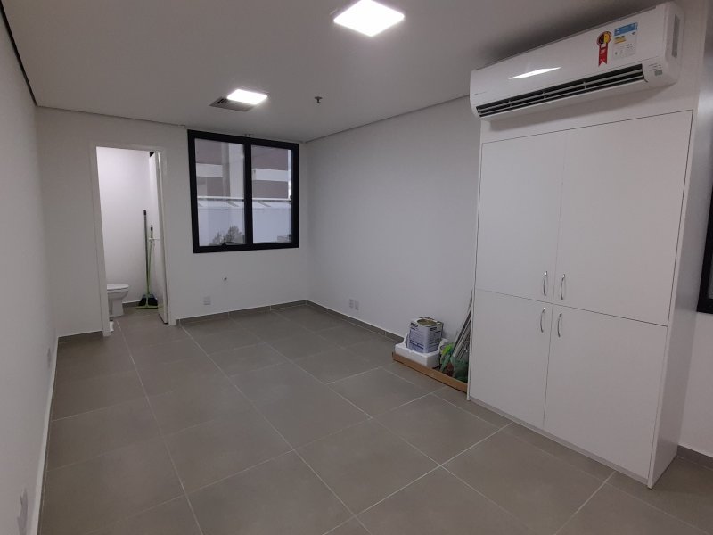 Comercial para alugar Ipiranga  com 34m² e 1 quarto por R$ 1.300 - 677794221-2022-02-06-16.jpg