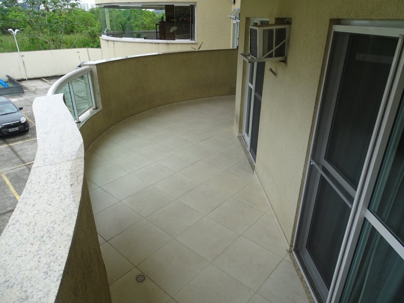 Apartamento à venda Recreio dos Bandeirantes com 81m² e 2 quartos por R$ 456.000 - 2125624147-varanda-3.JPG