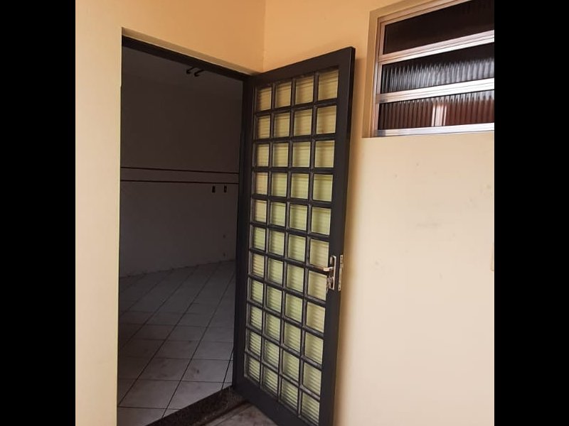 Casa à venda Jardim Pau Preto com 420m² e 2 quartos por R$ 420 - 921403141-img-20220209-wa0075.jpg