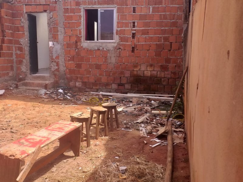 Casa à venda Brasília com 180m² e 2 quartos por R$ 220.000 - 1487440046-whatsapp-image-2022-02-01-at-13.jpeg