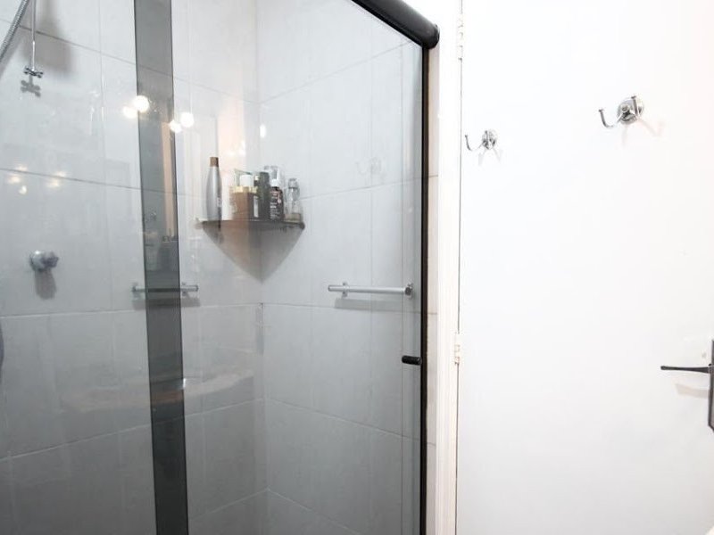 Apartamento à venda Vila Fachini com 64m² e 3 quartos por R$ 320.000 - 681994098-11-banheiro-interno.jpg