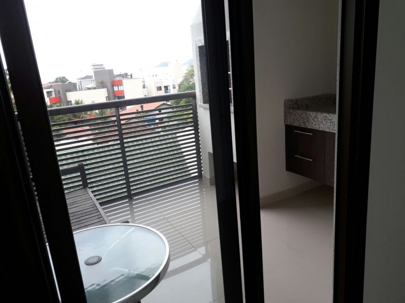 Apartamento à venda Canasvieiras com 86m² e 2 quartos por R$ 700.000 - 46173226-img-20210702-wa0051.jpg