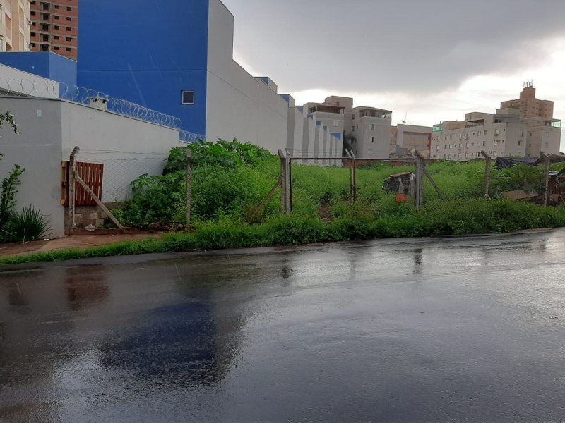 Terreno à venda Vila Maria Luiza com 211m² e 1 quarto por R$ 210.000 - 1781527219-img-20210111-wa0042.jpg
