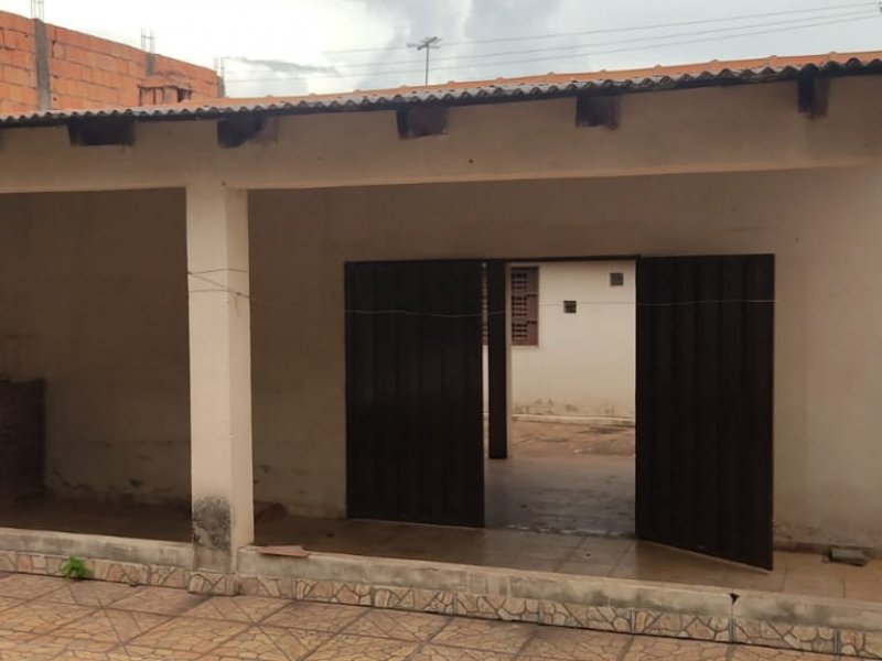 Casa à venda Jardim Paula I com 480m² e 2 quartos por R$ 180.000 - 1194429278-img-20220107-wa0012.jpg